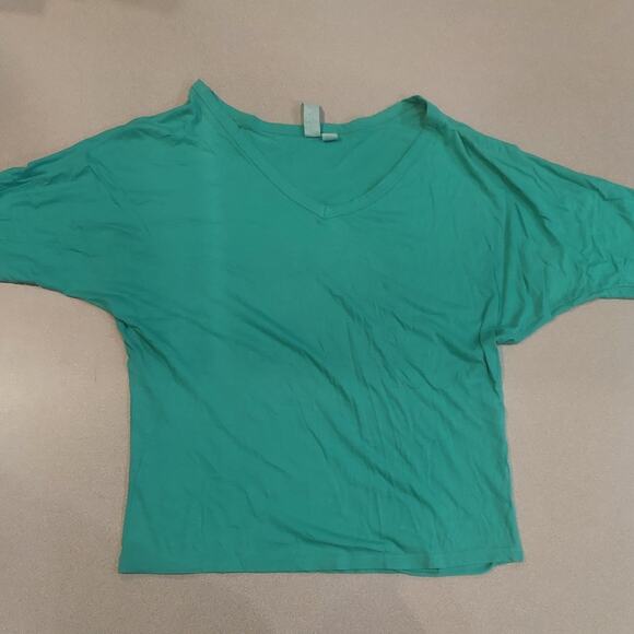 Evolution Shirt Women's Size Small Green Short Sleeve Wide Neck Tee - Picture 1 of 5